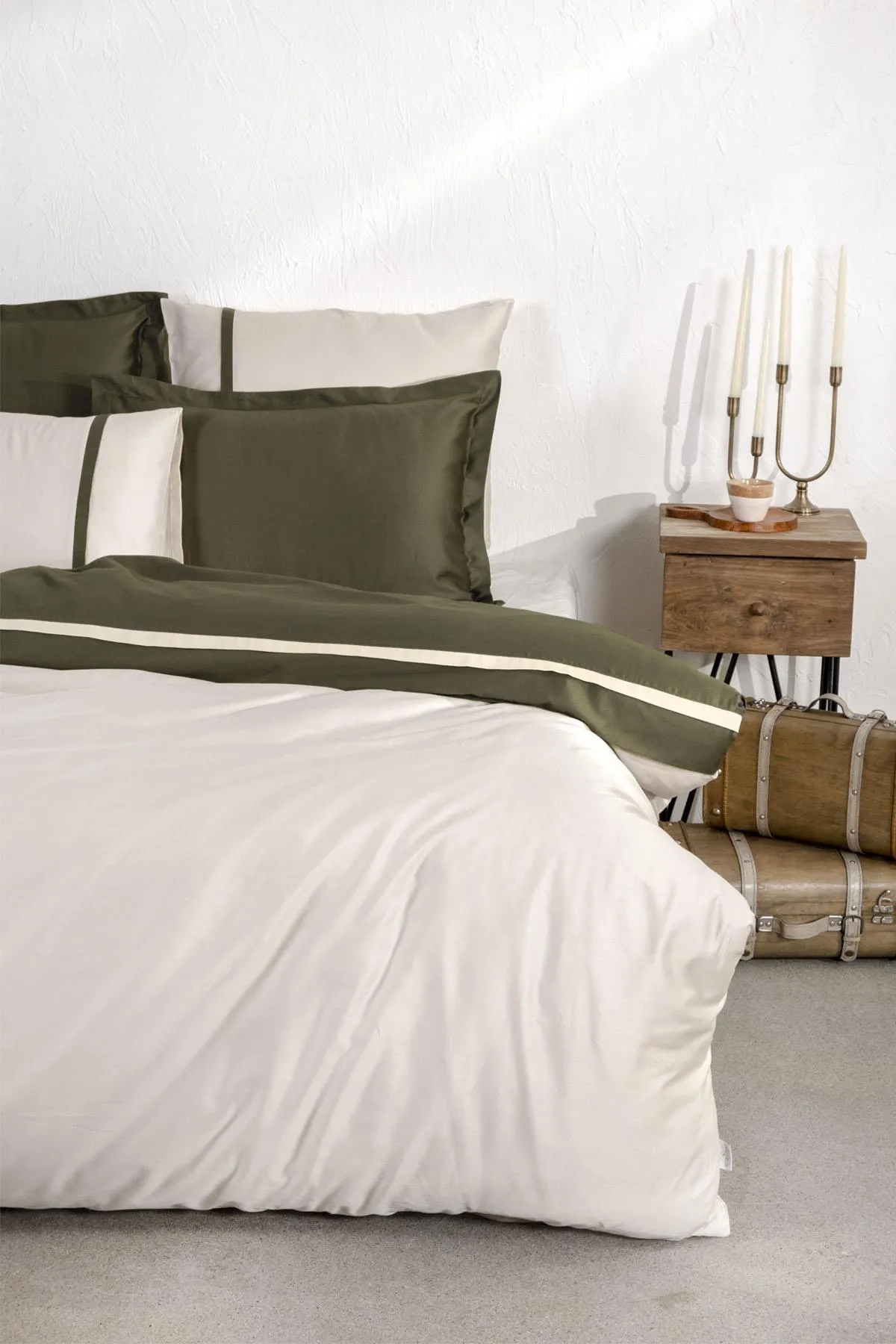 Satiinpuuvillased voodipesukomplektid