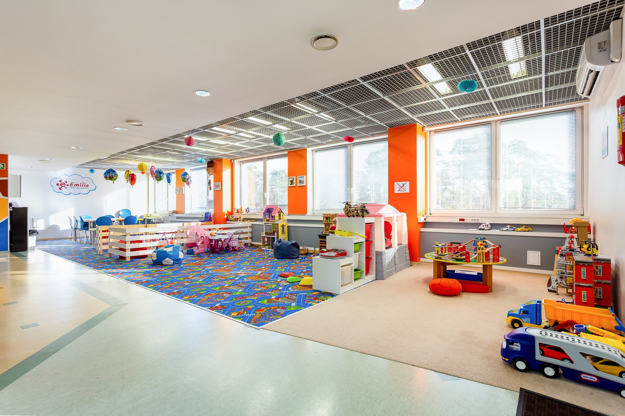 Lapse sünnipäevapidu mängutoas